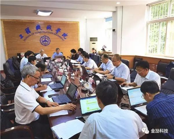 《2020中国工程机械行业十大新闻》：21年中国工程机械行业发展利好(图2)